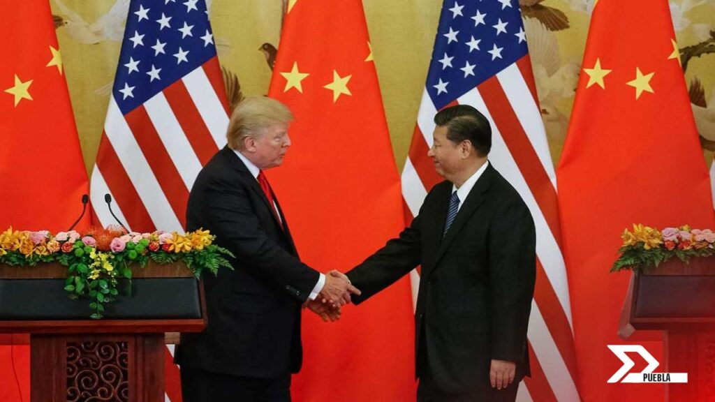 China anuncia tarifas del 15% y 10% sobre productos clave estadounidenses, en represalia a los aranceles del 25% de EE.UU., afectando sectores de energía y automotriz.