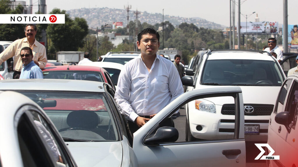 Transportistas realizaron una mega marcha en 5 puntos de CDMX exigiendo mejoras en seguridad y condiciones laborales, y protestando contra acusaciones y extorsiones indebidas.