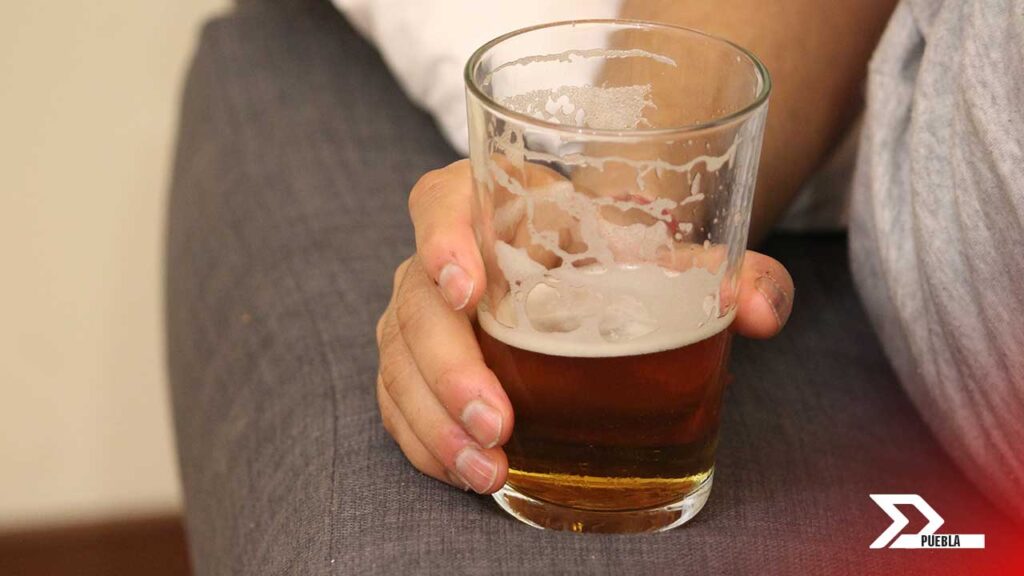 Algunas bebidas pueden comprometer la salud de los riñones. Descubre cuáles son y cómo evitar problemas renales a largo plazo.